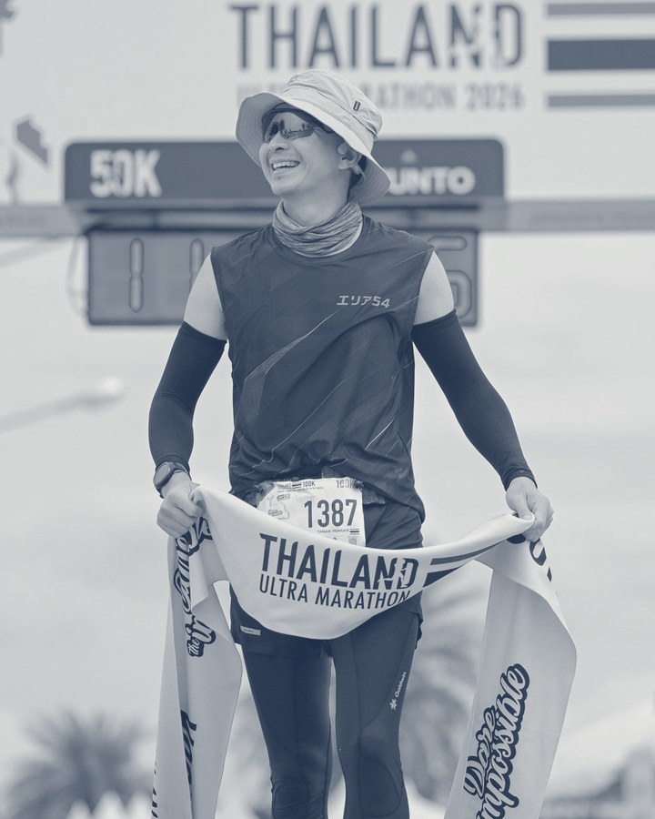 ธนัญ พลแสน ที่เส้นชัยวิ่งอัลตร้ามาราธอน 100 กิโลเมตร